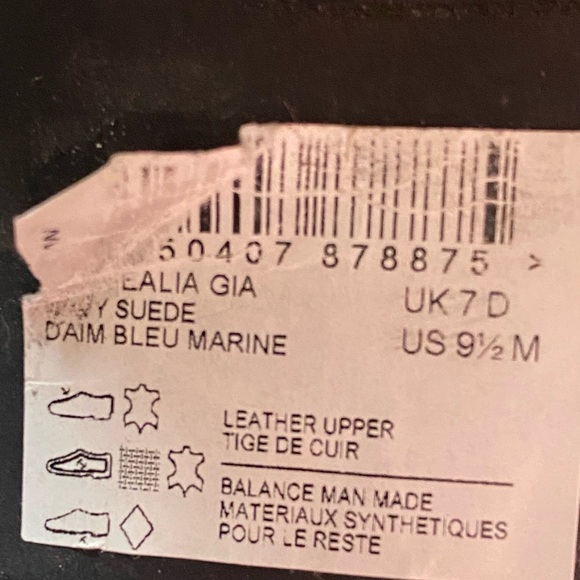 Clarks BLU Suede Artisan Pumps, 9.5 Winter Sale - Picture 10 of 10